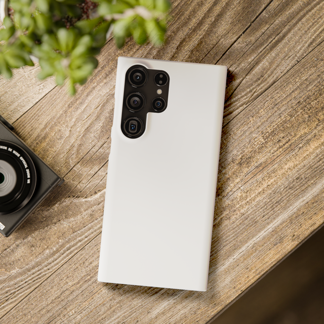 Slim matte case in obsidian with rounded corners and thin body