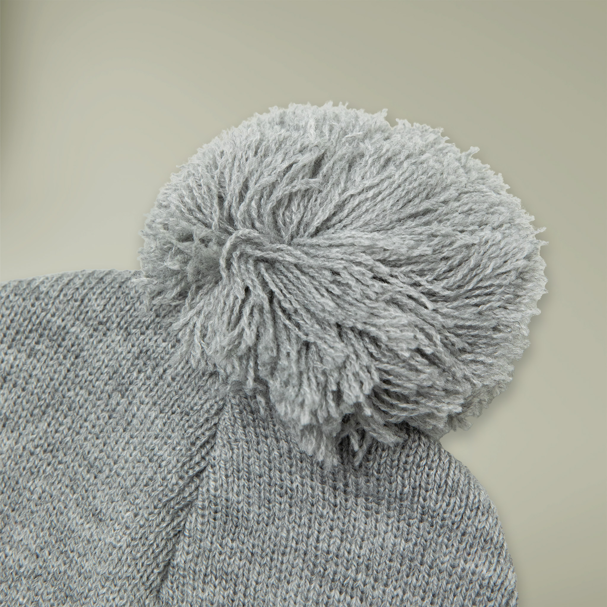 Pom-Pom Knit Cap (Embroidery) - Thumbnail Image