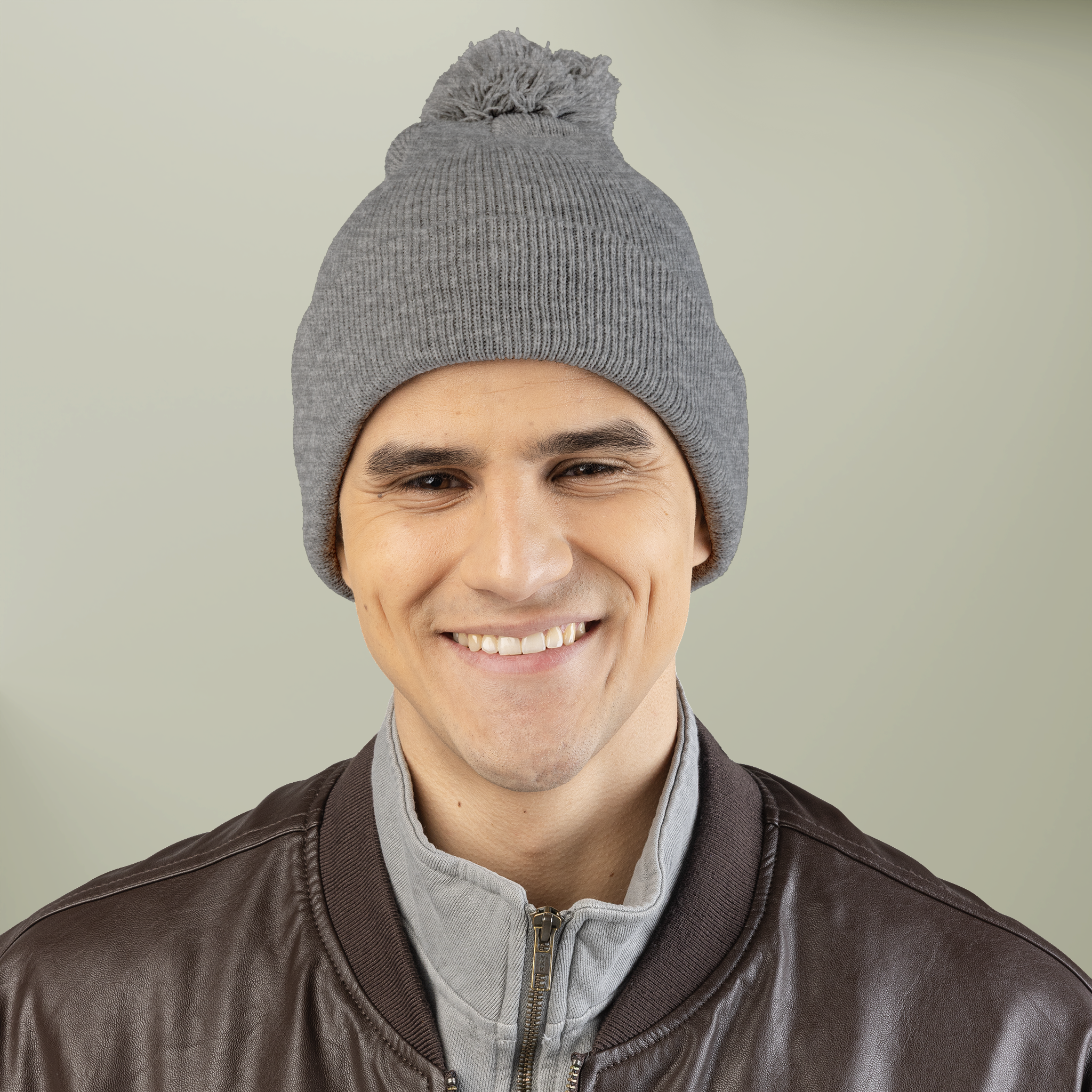 Pom-Pom Knit Cap (Embroidery)