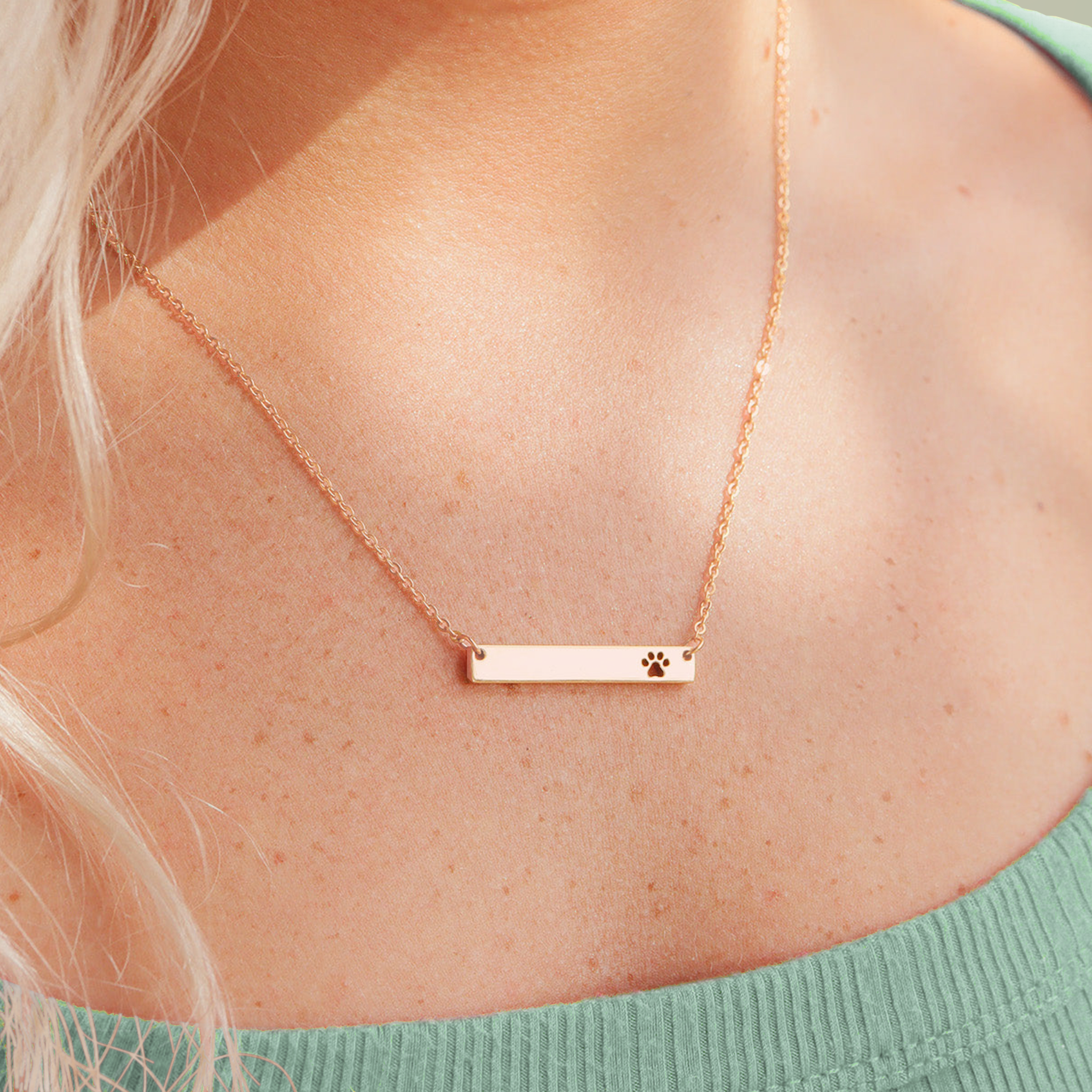 Cutout Paw Bar Necklace (Engraving)Design