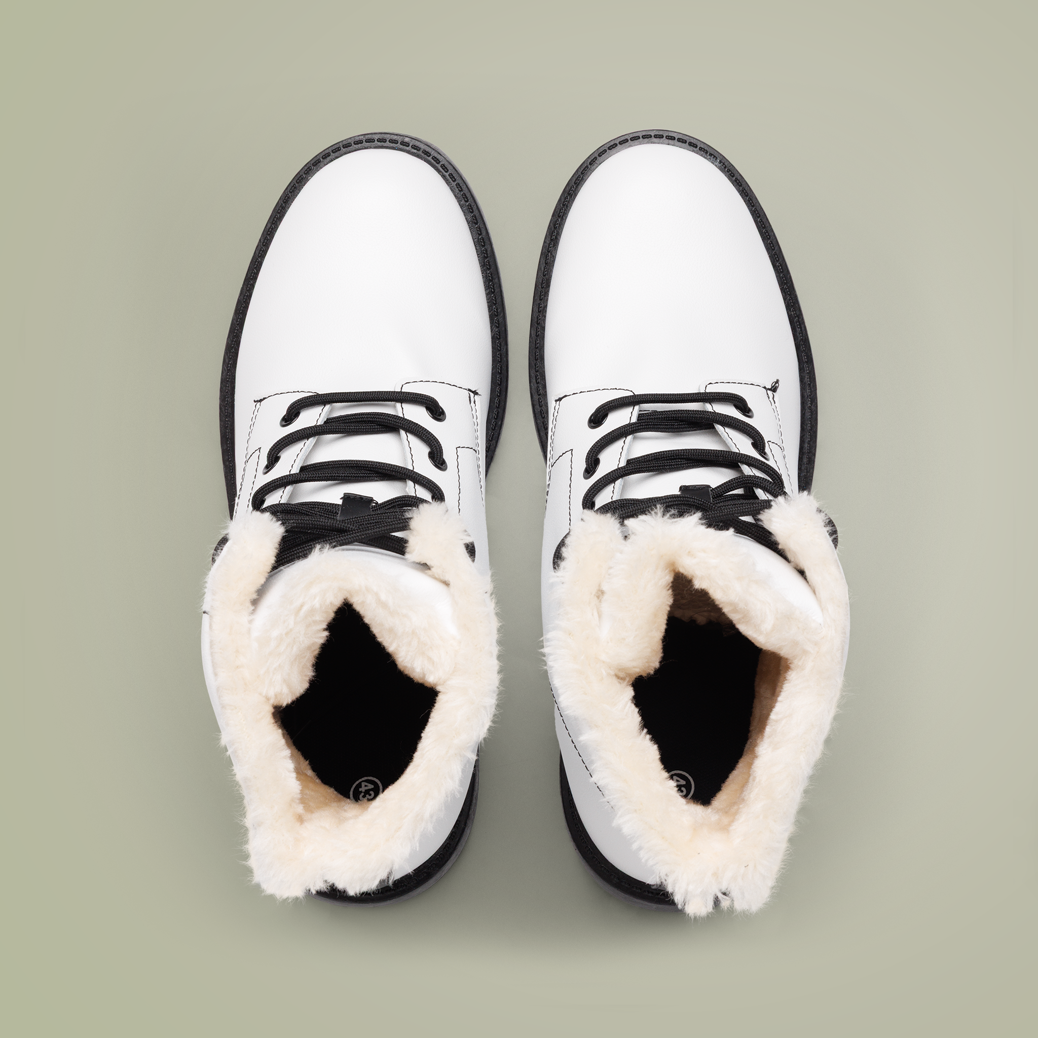 Men's Fur and Leather Boots - Thumbnail Image