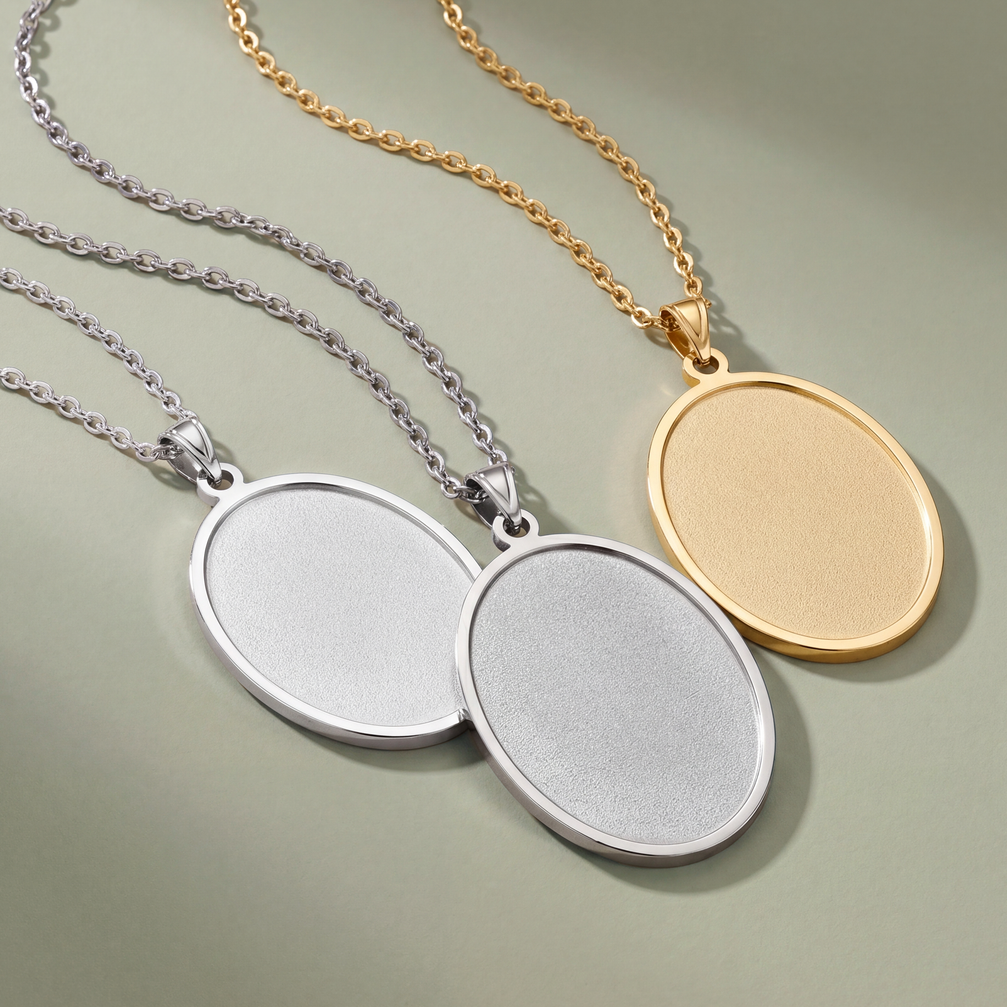 Oval Pendant - Thumbnail Image